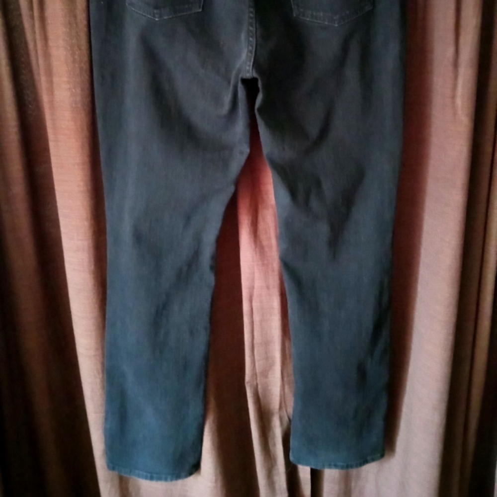 Levi's - Picture 5 of 7